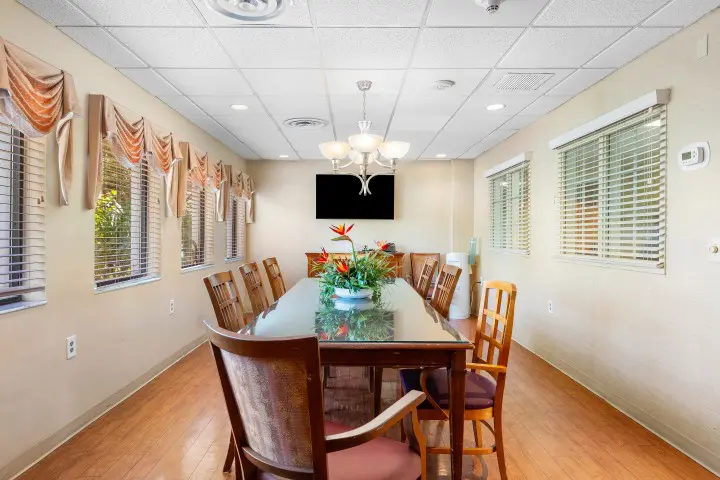 008-5511SwiftRoad-Sarasota-FL-34231-FULL (Small)